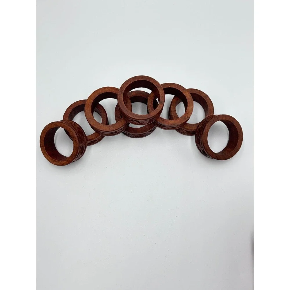 VTG Set of 8 Hand Carved Wood Napkin Rings w/‎ Floral & Macrame Beads Pattern